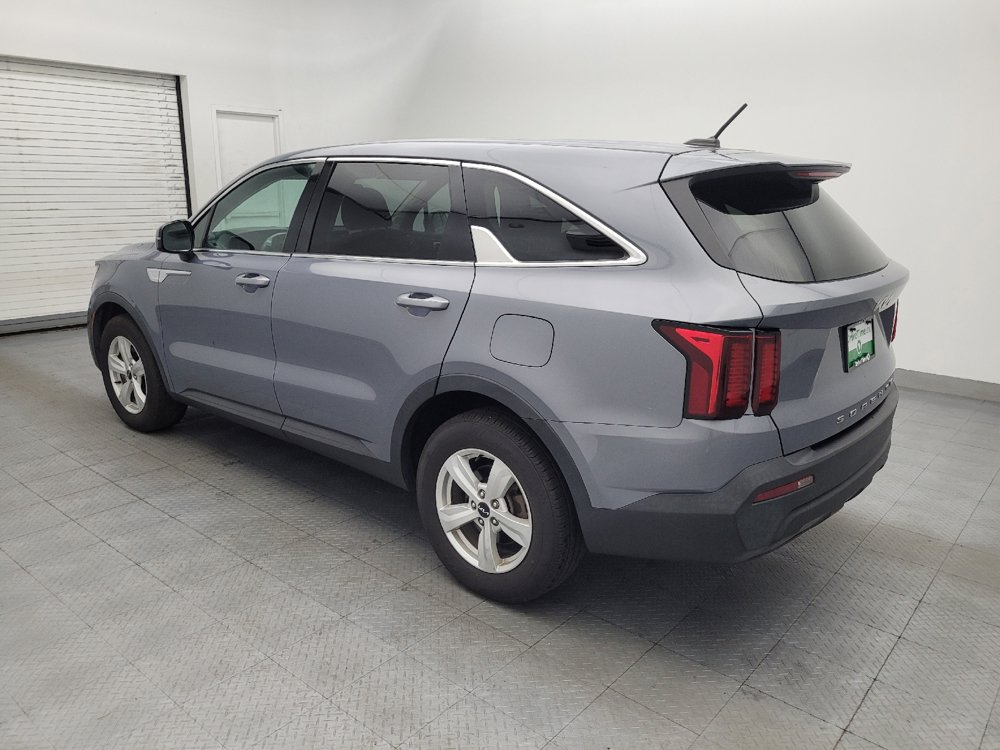 Used 2022 Kia Sorento LX FWD image 3