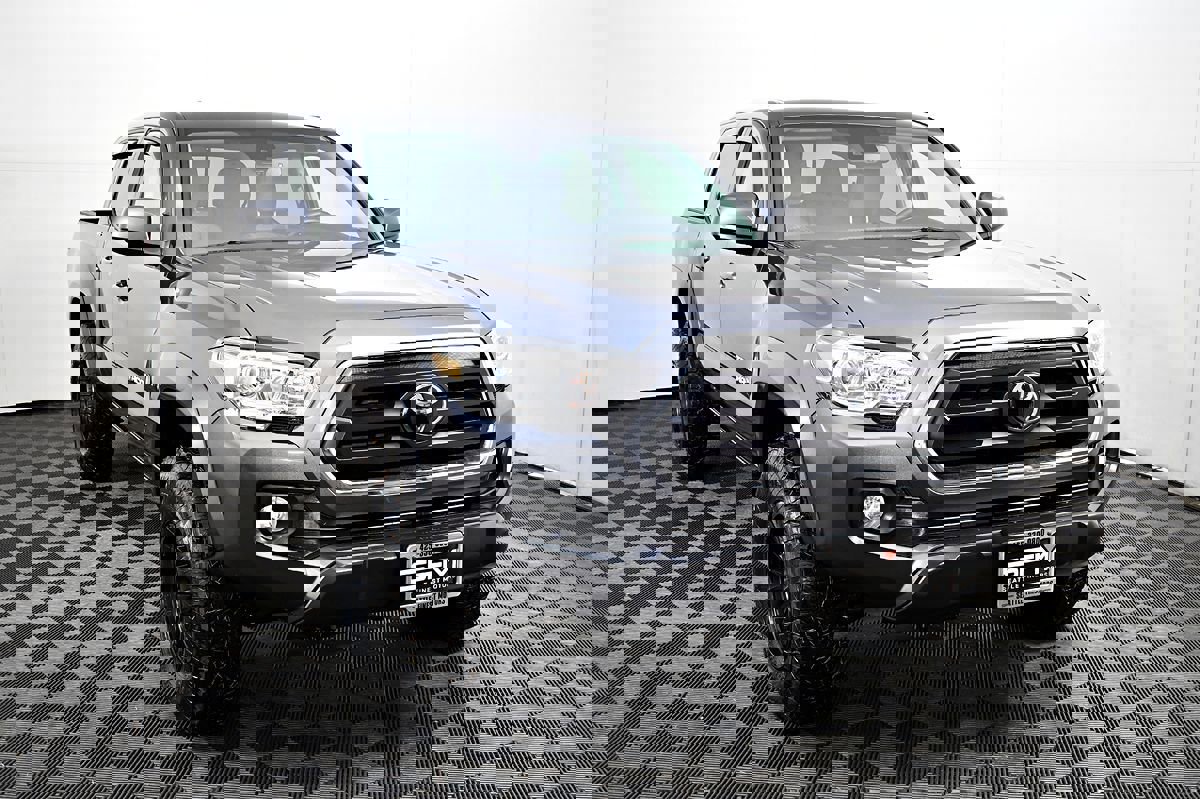 Used 2022 Toyota Tacoma SR5 image 4