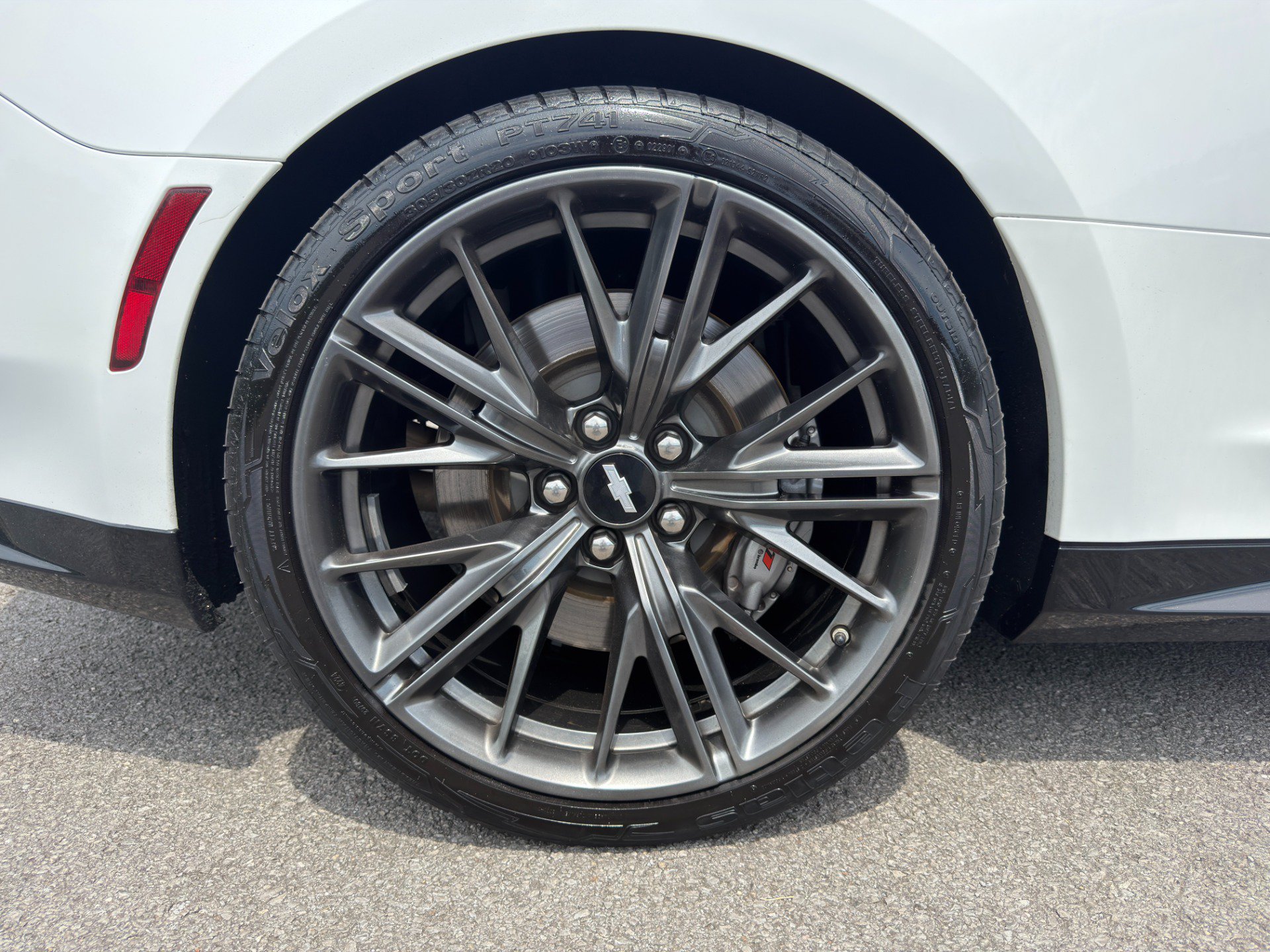 Used 2017 Chevrolet Camaro ZL1 RWD image 22