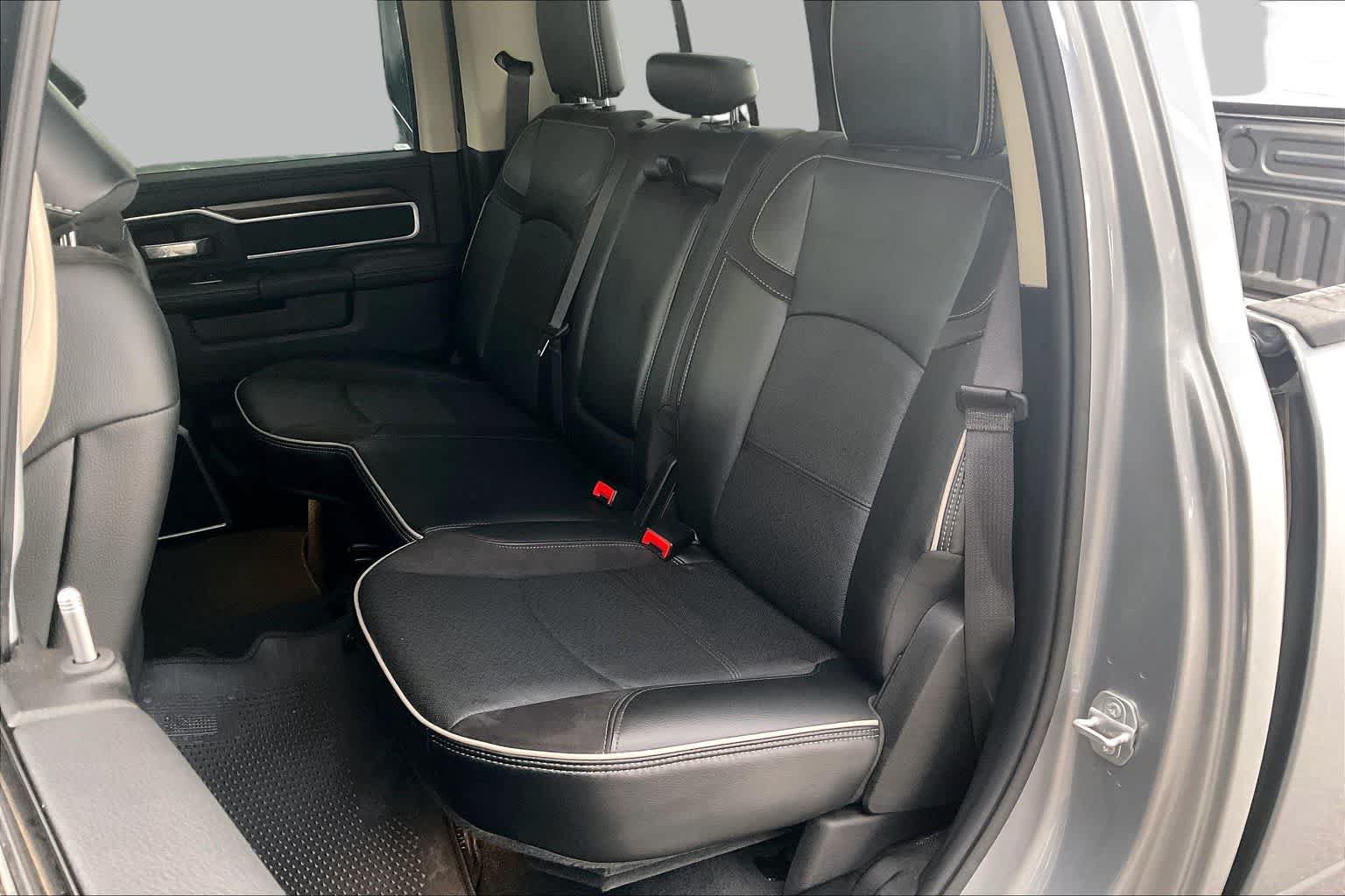 Used 2024 RAM 2500 Laramie AWD/4WD image 21