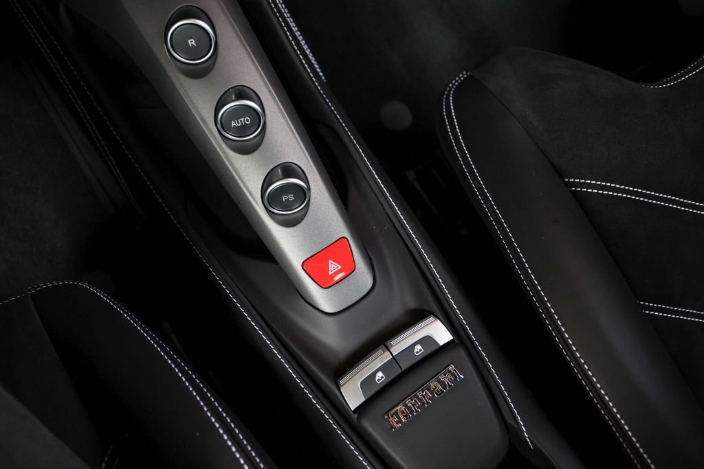 Certified 2019 Ferrari 488 GTB RWD image 40