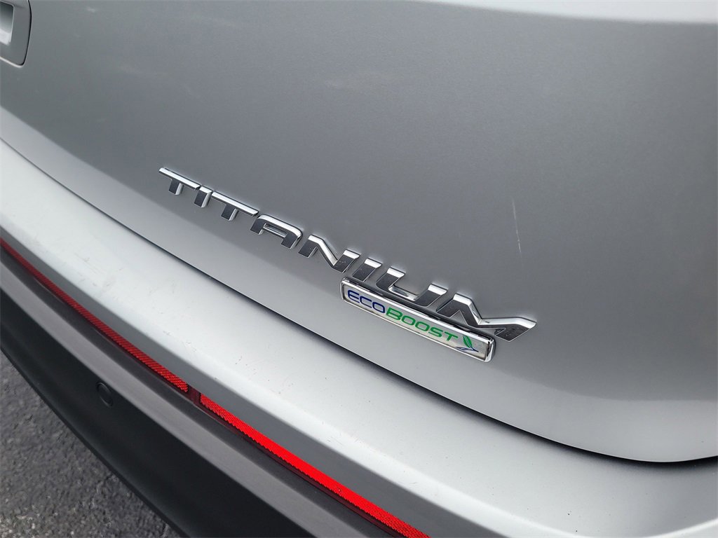 Used 2017 Ford Edge Titanium image 6