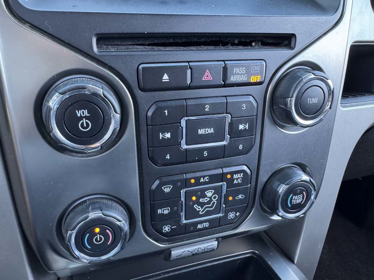 Used 2014 Ford F150 FX4 w/ Equipment Group 402A Luxury AWD/4WD image 31