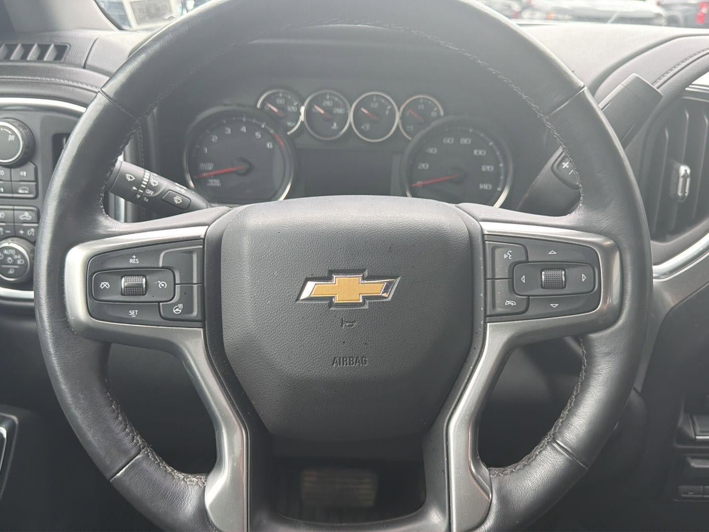 Used 2019 Chevrolet Silverado 1500 LTZ AWD/4WD image 10