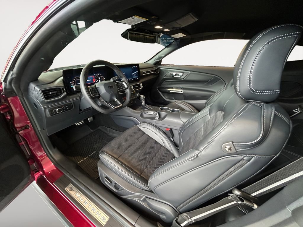 Used 2025 Ford Mustang GT Premium w/ GT Performance Package RWD image 13