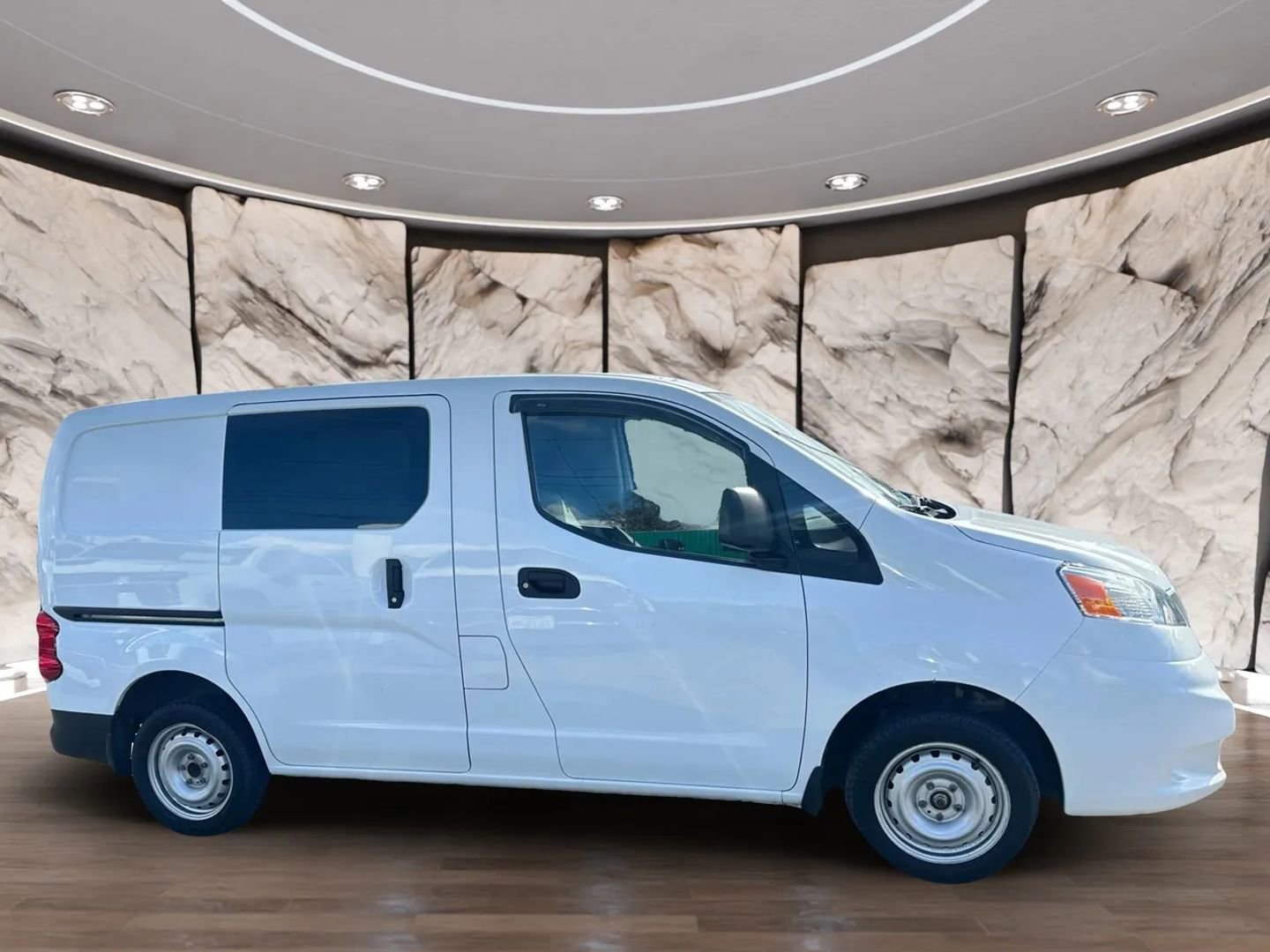 Used 2020 Nissan NV200 S w/ Sliding Glass Door Package image 6