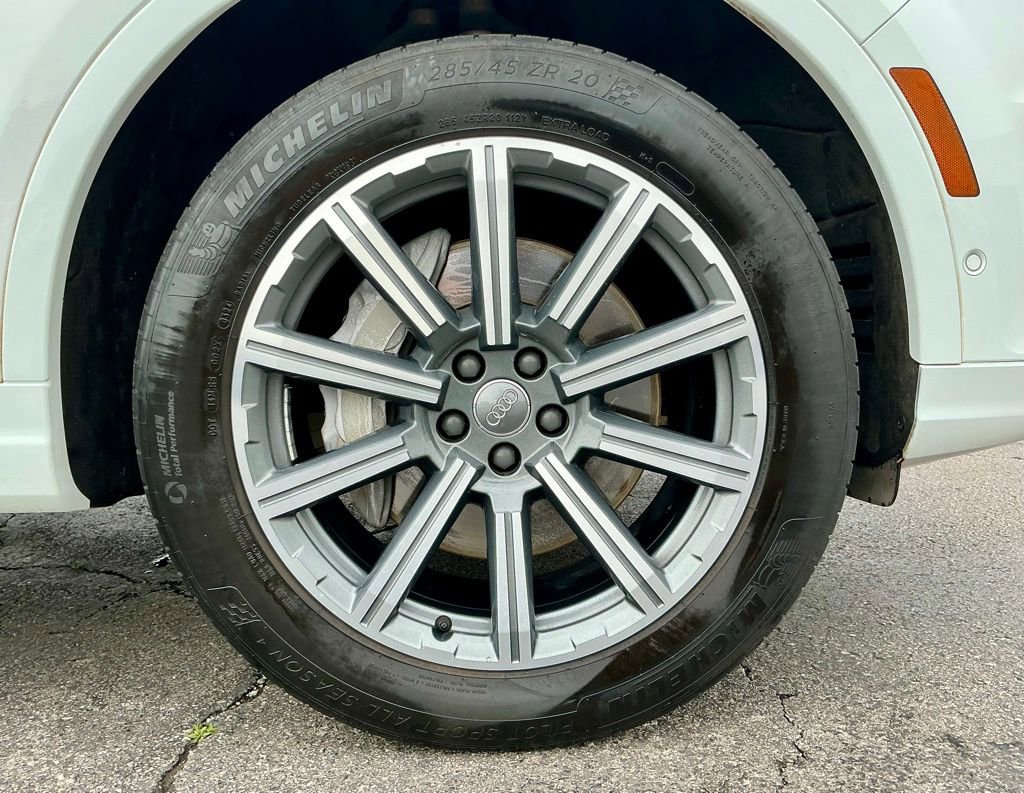 Used 2019 Audi Q7 3.0T Premium Plus w/ Premium Plus Package AWD/4WD image 21
