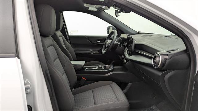 Used 2026 Chevrolet Equinox LT FWD image 22