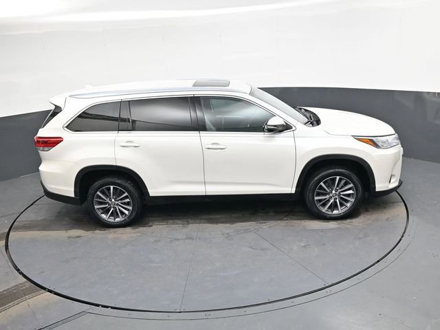 Used 2019 Toyota Highlander XLE image 20