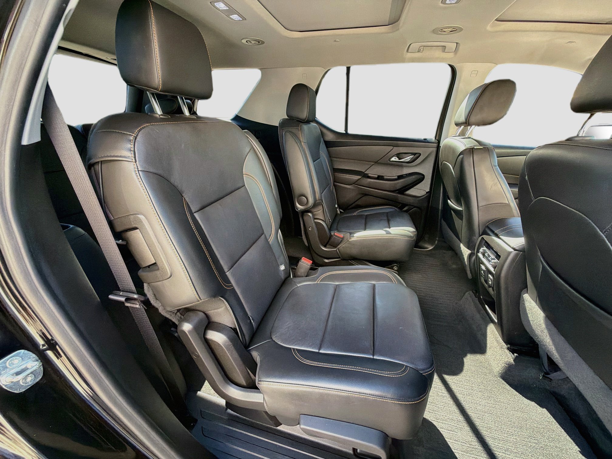 Used 2020 Chevrolet Traverse LT w/ LT Premium Package FWD image 31