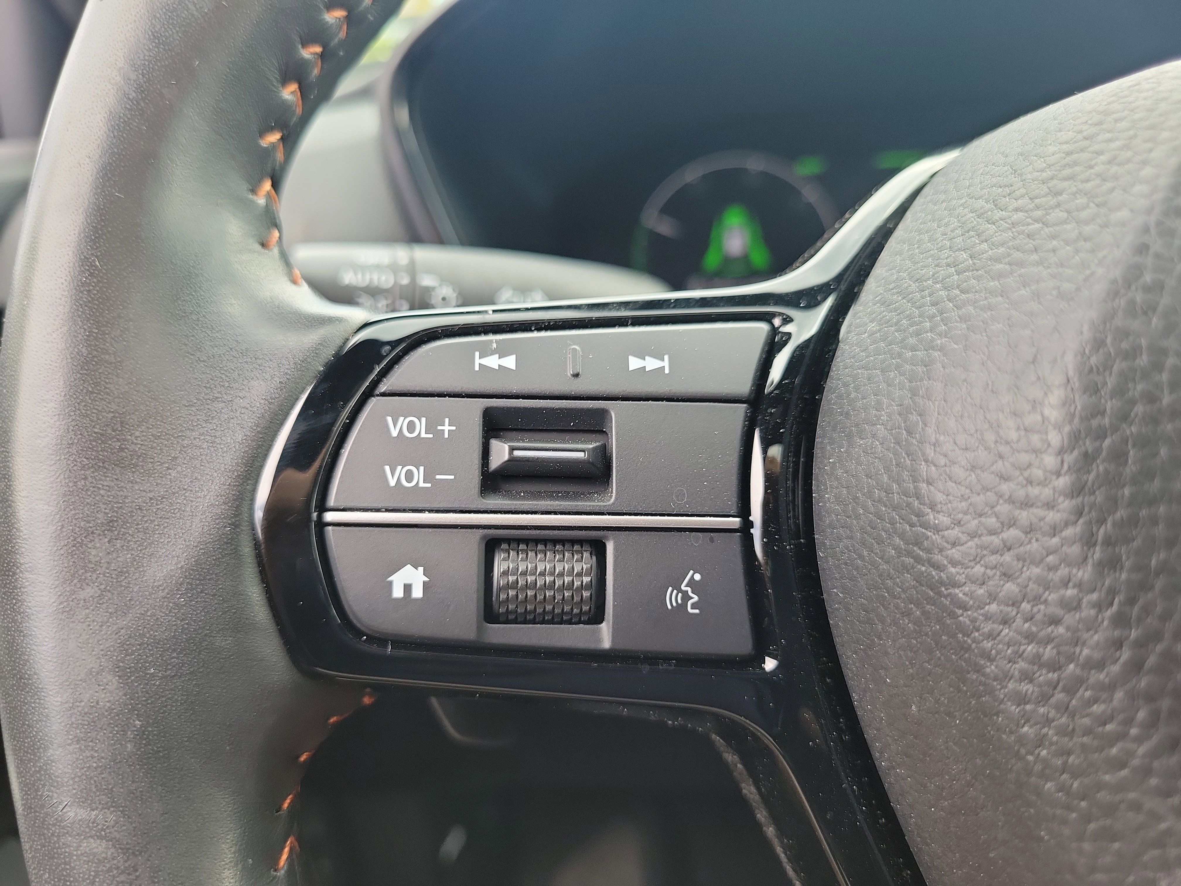 Used 2024 Honda CR-V Sport Touring image 26