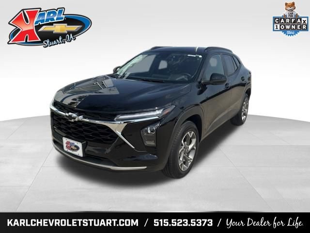 Used 2024 Chevrolet Trax LT w/ Driver Confidence Package FWD image 1