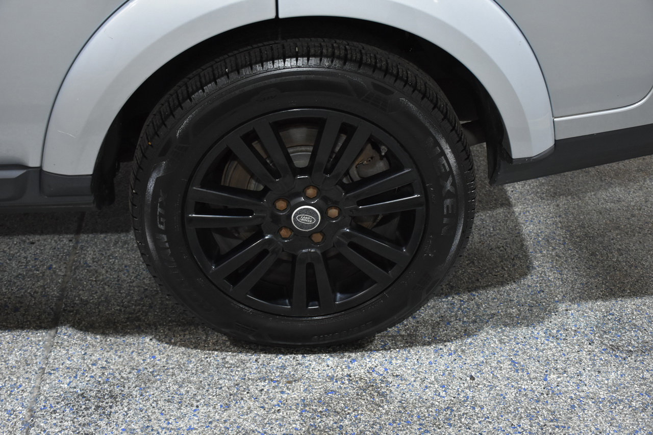 Used 2010 Land Rover LR4 HSE image 16