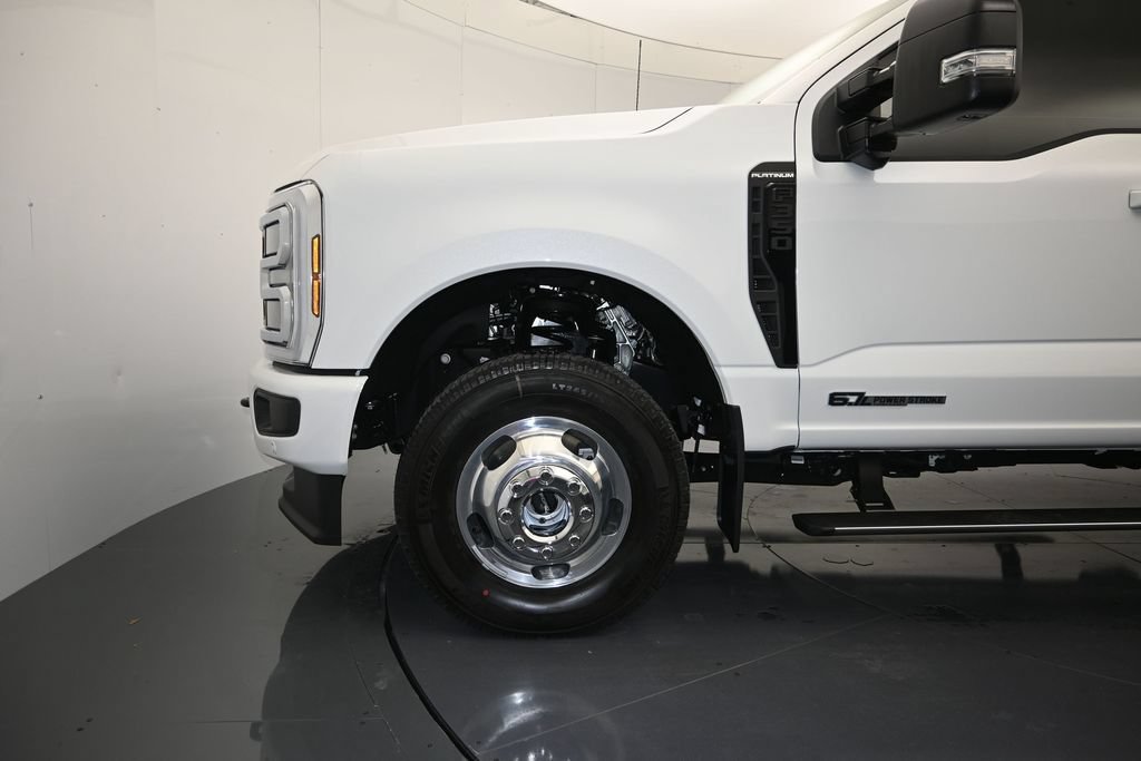 New 2026 Ford F350 Platinum AWD/4WD image 2