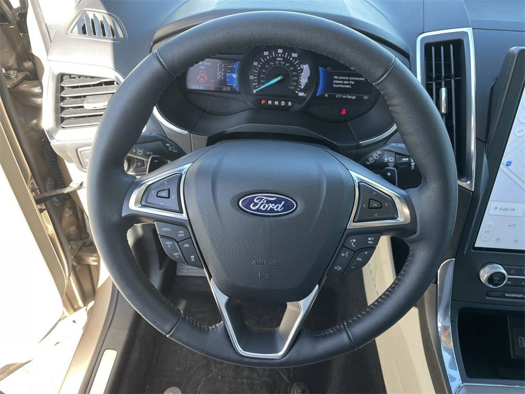 Used 2021 Ford Edge Titanium w/ Equipment Group 301A image 29