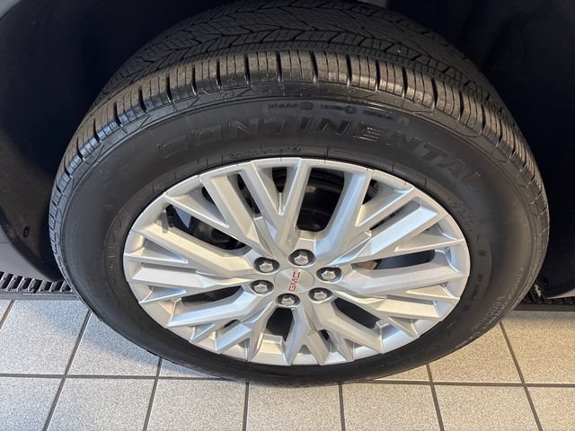 Used 2026 GMC Acadia Elevation w/ Elevation Premium Package FWD image 5