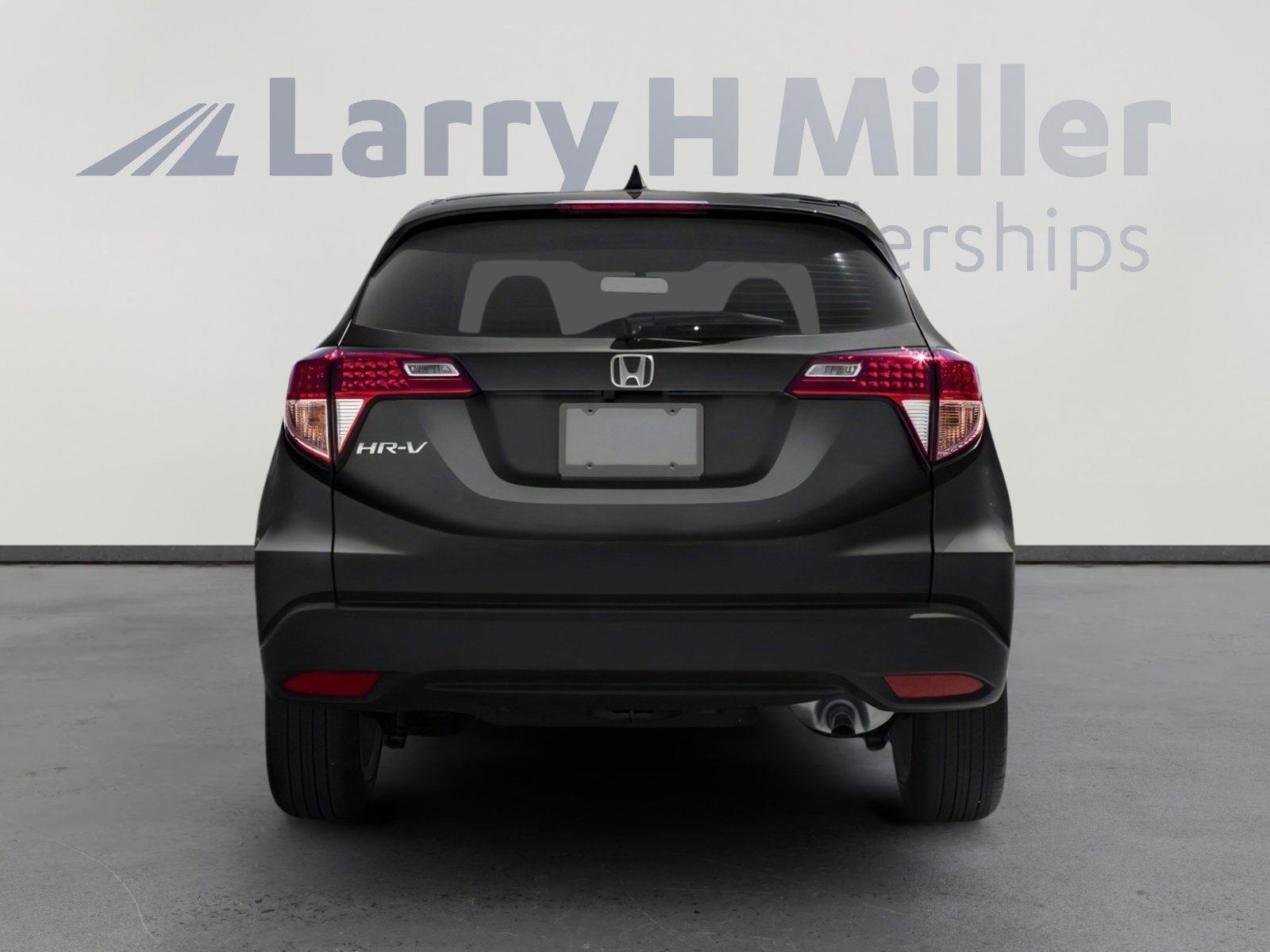 Used 2017 Honda HR-V LX image 5