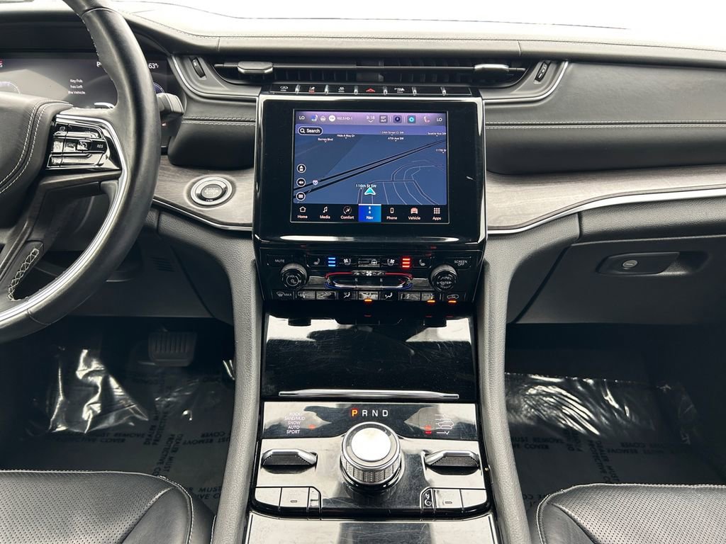 Used 2022 Jeep Grand Cherokee Overland image 13