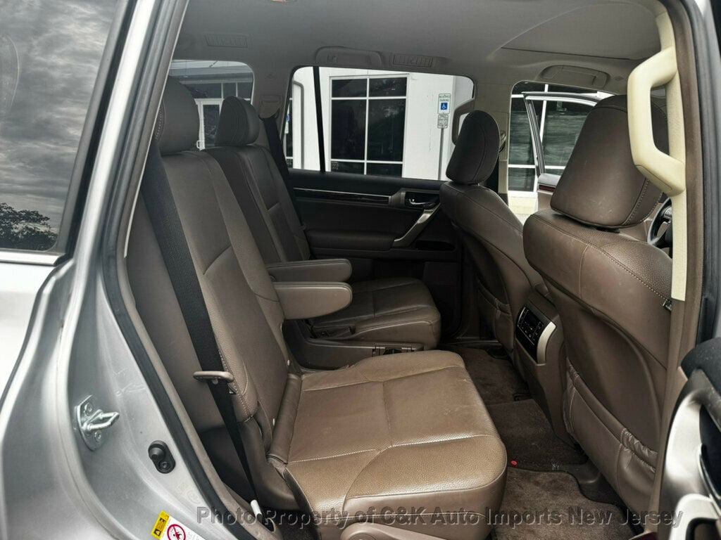 Used 2019 Lexus GX 460 Premium AWD/4WD image 29