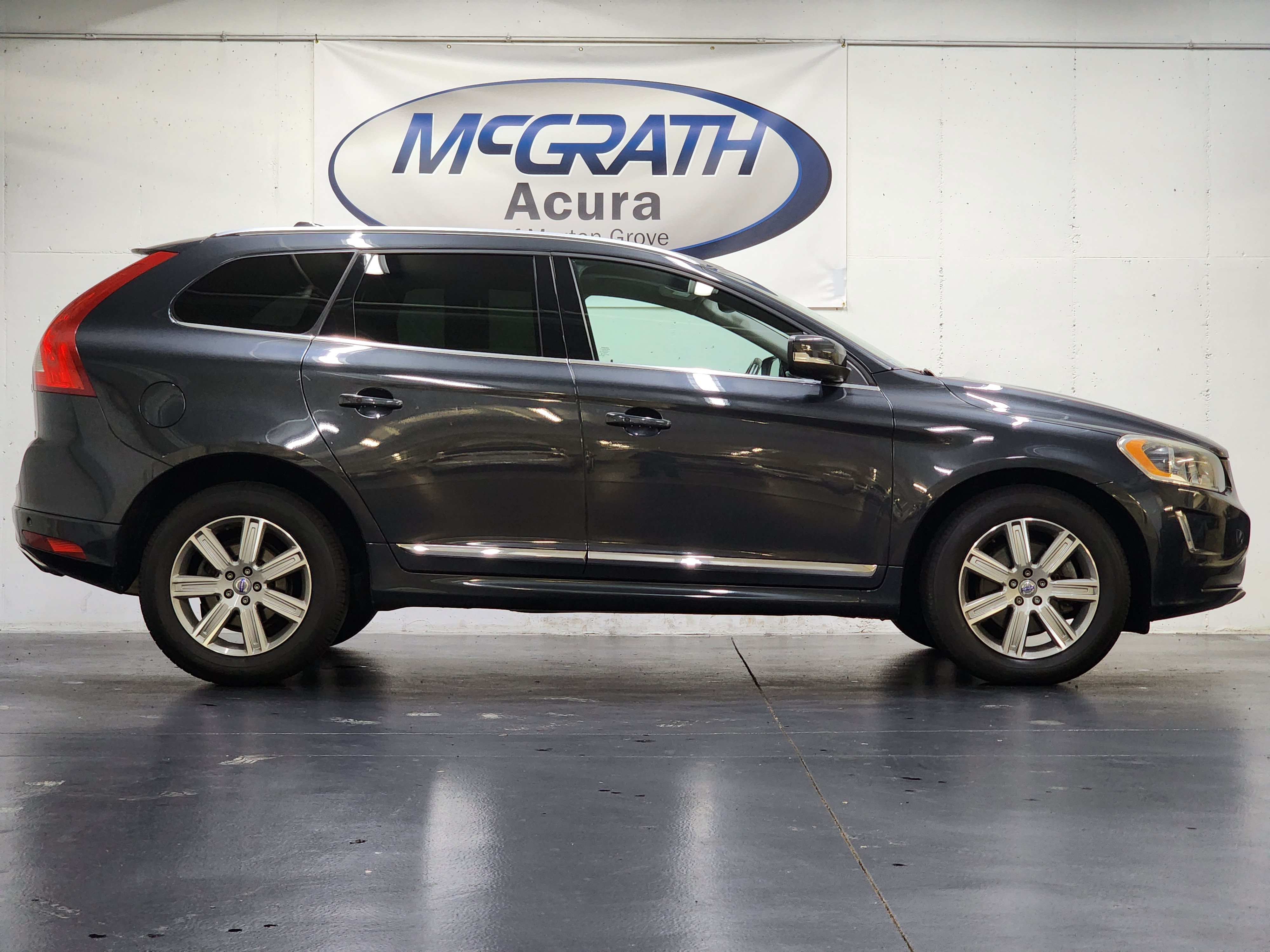 Used 2016 Volvo XC60 T6 w/ Climate Package AWD/4WD image 5