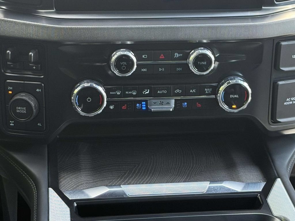 Used 2025 Ford F250 Platinum AWD/4WD image 17