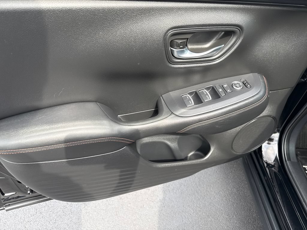 Certified 2024 Honda HR-V Sport image 9