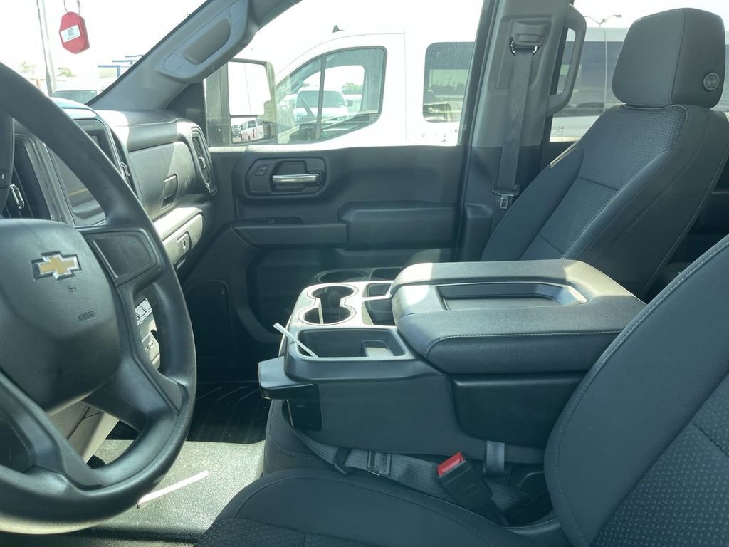 Used 2023 Chevrolet Silverado 2500 W/T w/ WT Convenience Package RWD image 3