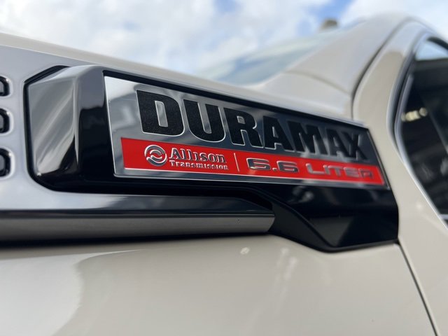 Used 2026 GMC Sierra 2500 AT4 w/ AT4 Premium Plus Package image 7