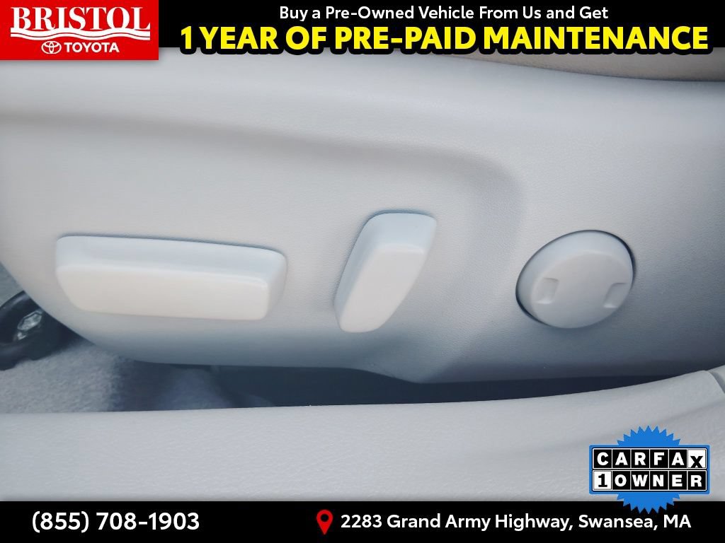 Used 2015 Toyota Camry XLE w/ Advanced Technology Package FWD image 22