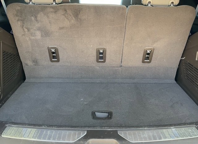 Used 2021 Chevrolet Tahoe Z71 w/ Z71 Signature Package image 19