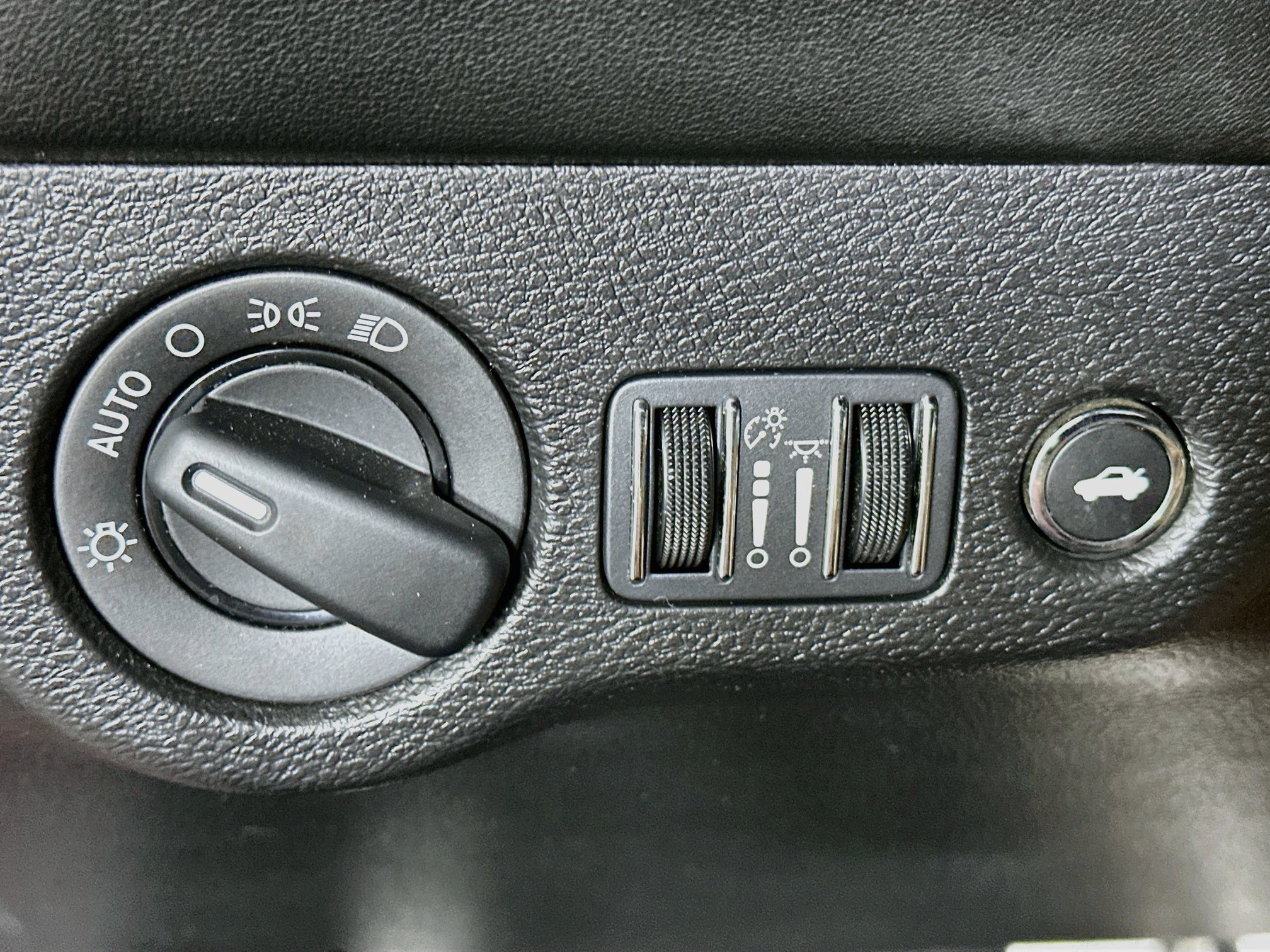 Used 2021 Dodge Challenger R/T Scat Pack RWD image 17