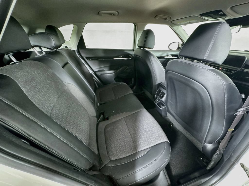 Used 2025 Kia Seltos S AWD/4WD image 27