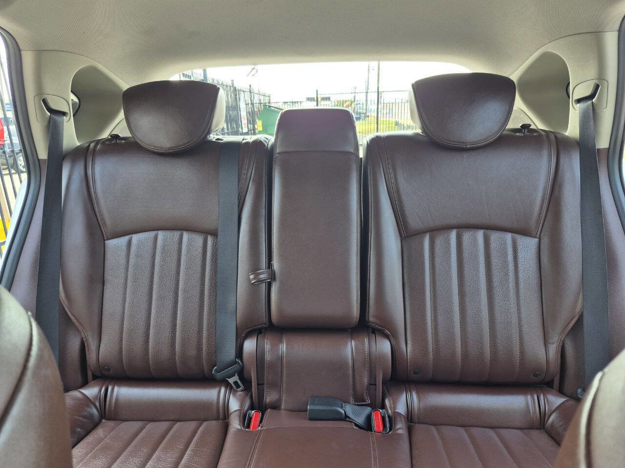 Used 2016 INFINITI QX50 2WD w/ Deluxe Touring Package image 28