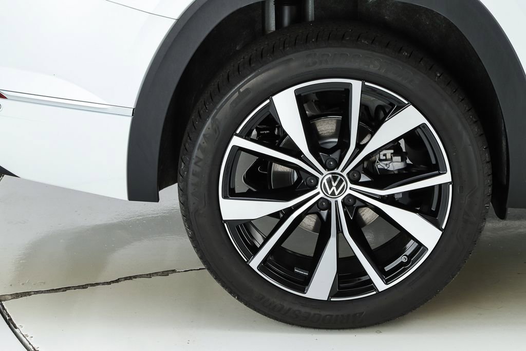 New 2026 Volkswagen Atlas SEL Premium R-Line image 52