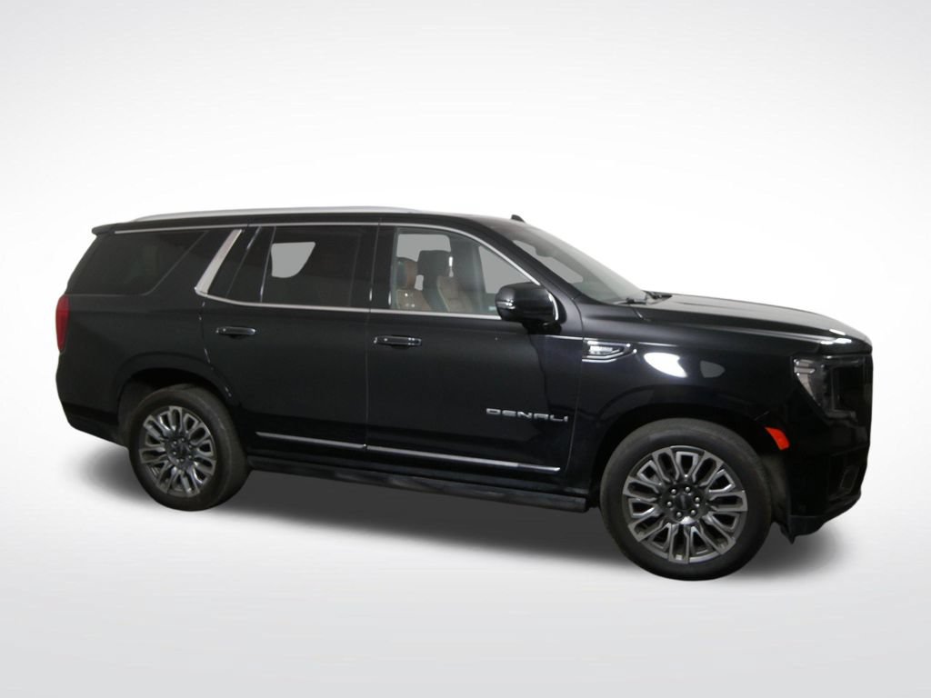 Used 2024 GMC Yukon Denali Ultimate AWD/4WD image 2