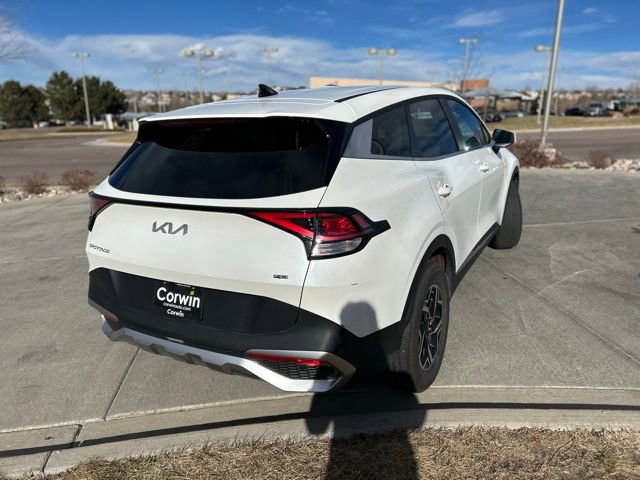 Used 2024 Kia Sportage LX image 8