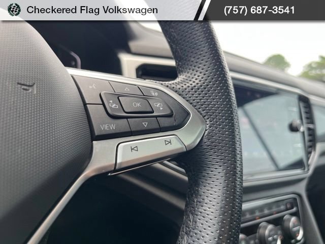 Used 2023 Volkswagen Atlas Cross Sport SEL R-Line AWD/4WD image 40