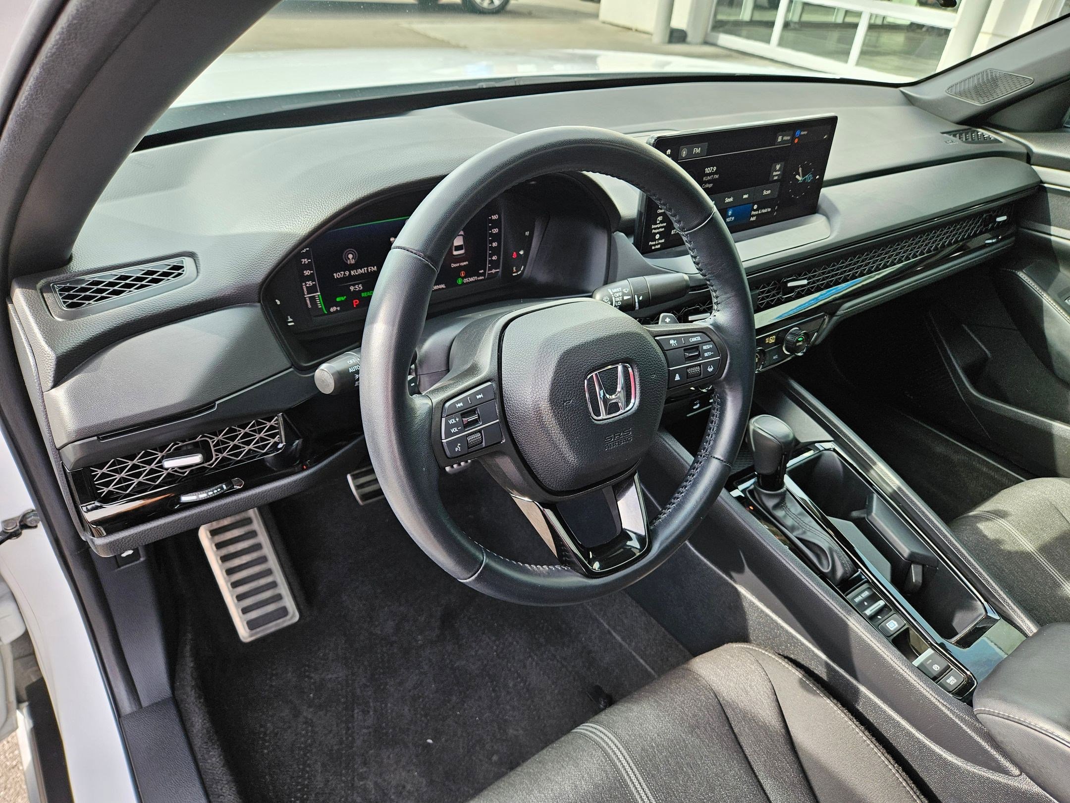 Used 2023 Honda Accord Sport image 17