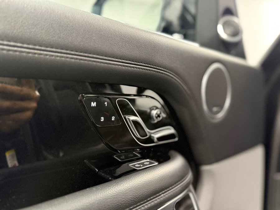 Used 2019 Land Rover Range Rover AWD/4WD image 42