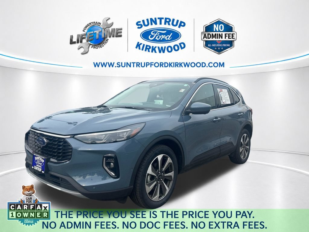 Used 2023 Ford Escape Platinum w/ Premium Technology Package AWD/4WD image 1