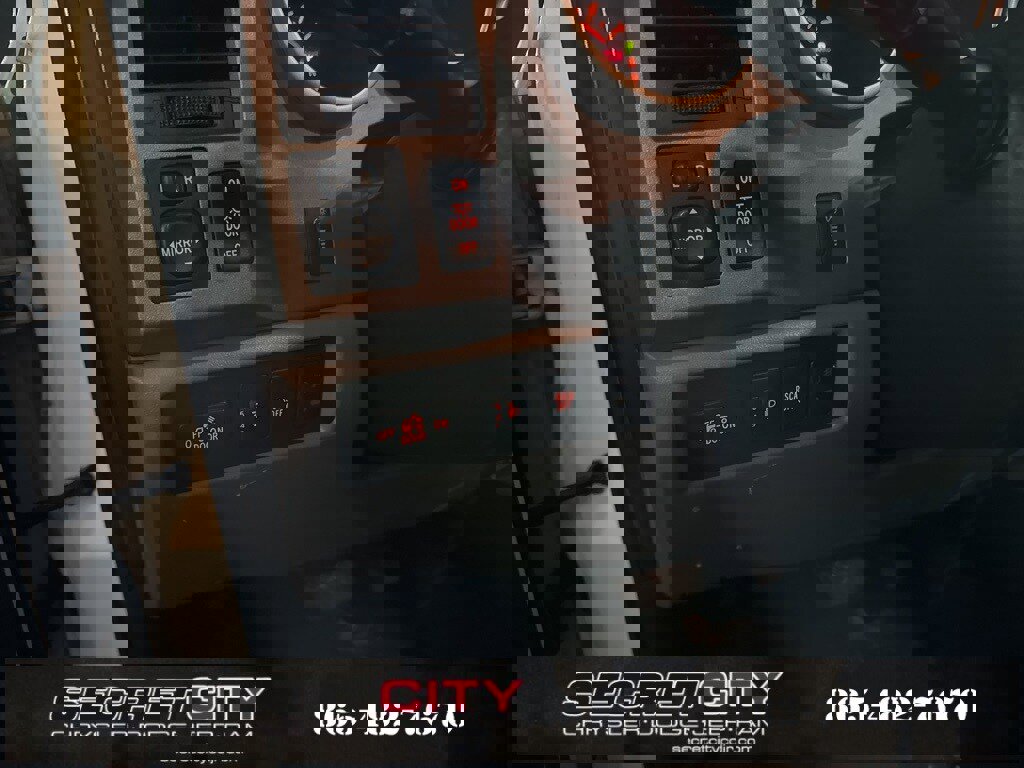 Used 2012 Toyota Tundra 4x4 Double Cab image 27