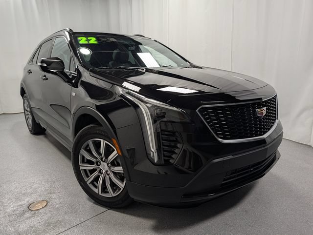 Used 2022 Cadillac XT4 Sport w/ Enhanced Visibility Package AWD/4WD image 2