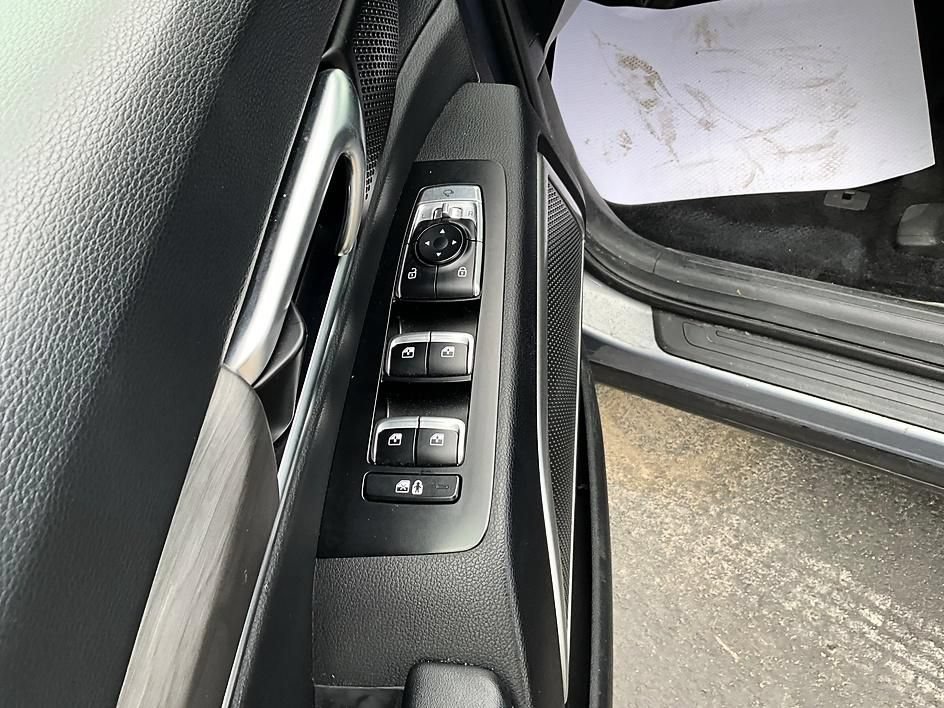 Used 2023 Kia Telluride AWD image 13