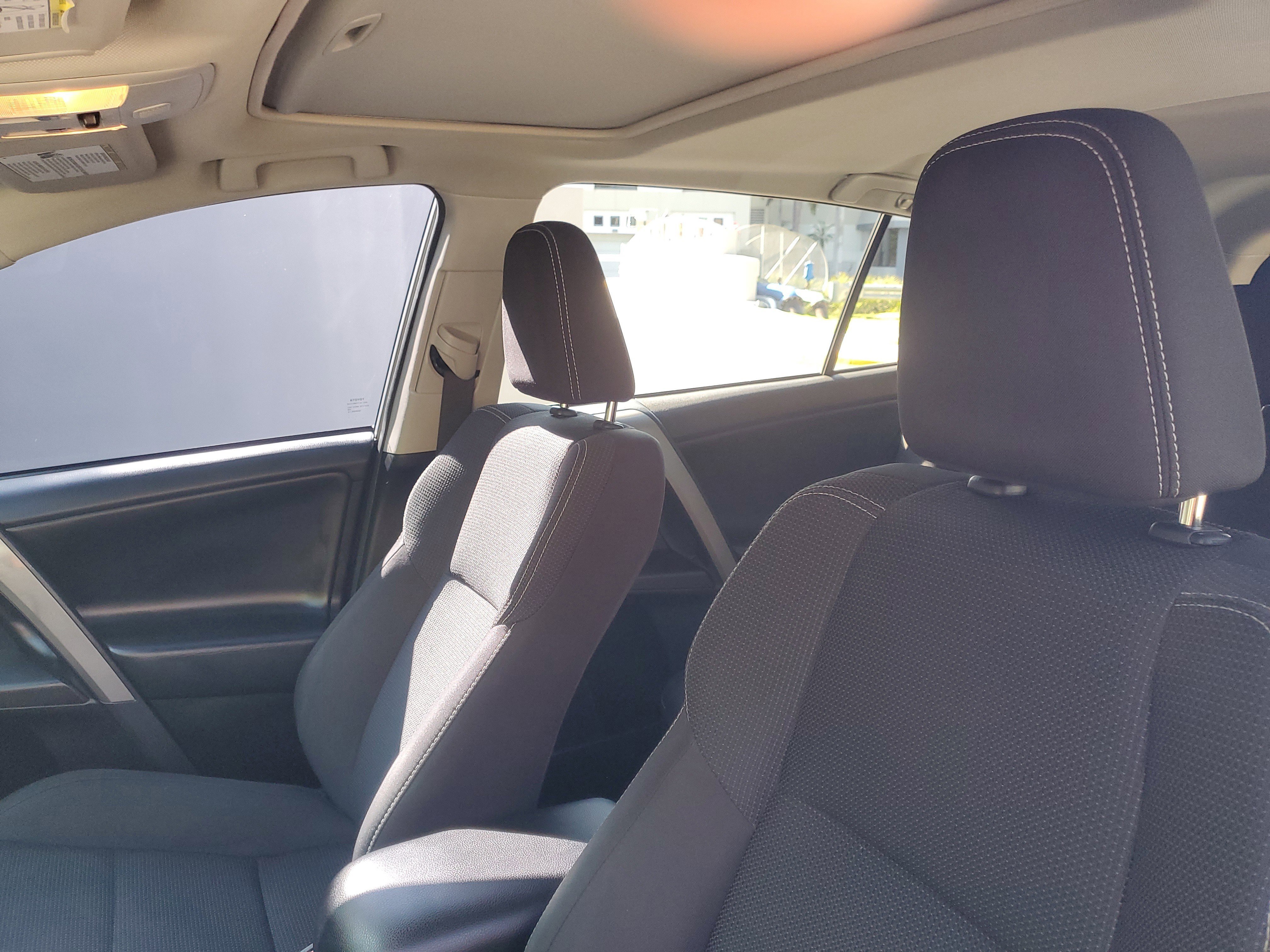 Used 2018 Toyota RAV4 XLE image 17