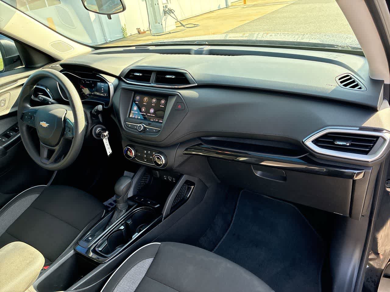 Used 2023 Chevrolet TrailBlazer LS FWD image 25