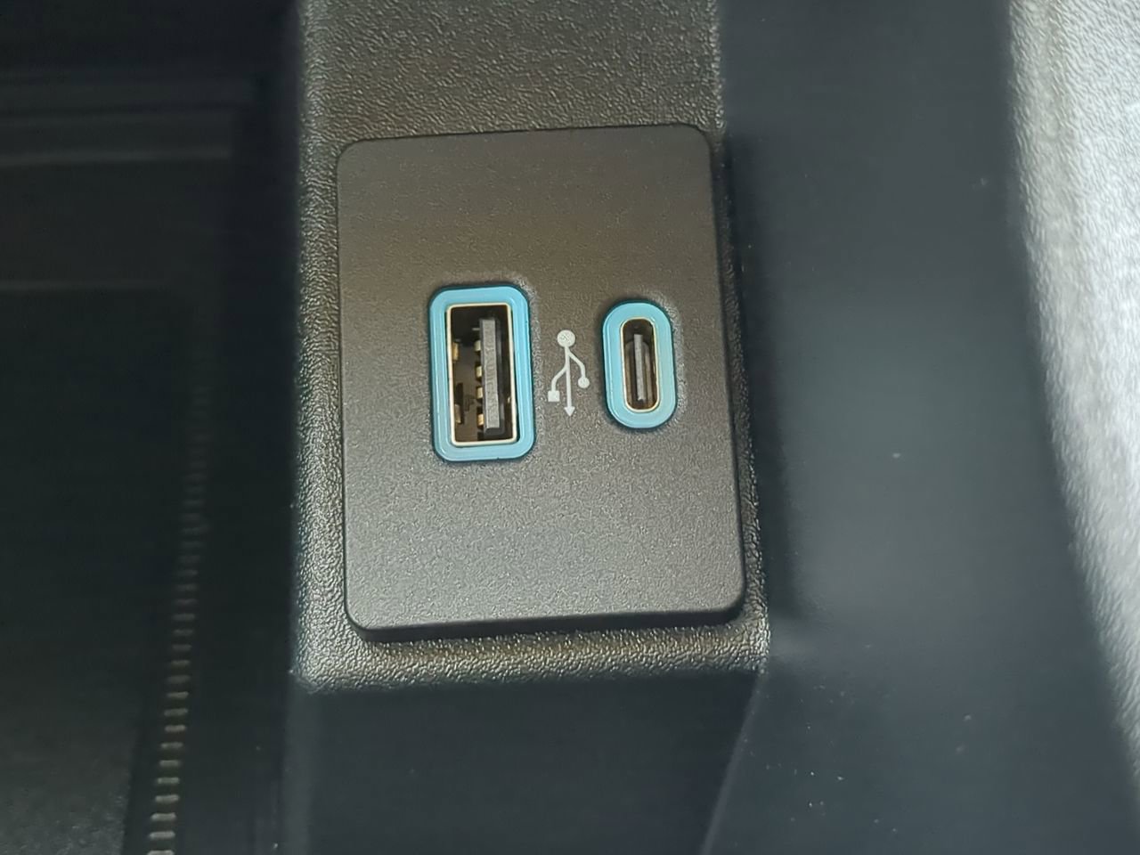 Certified 2024 Ford Edge SEL w/ Convenience Package AWD/4WD image 20