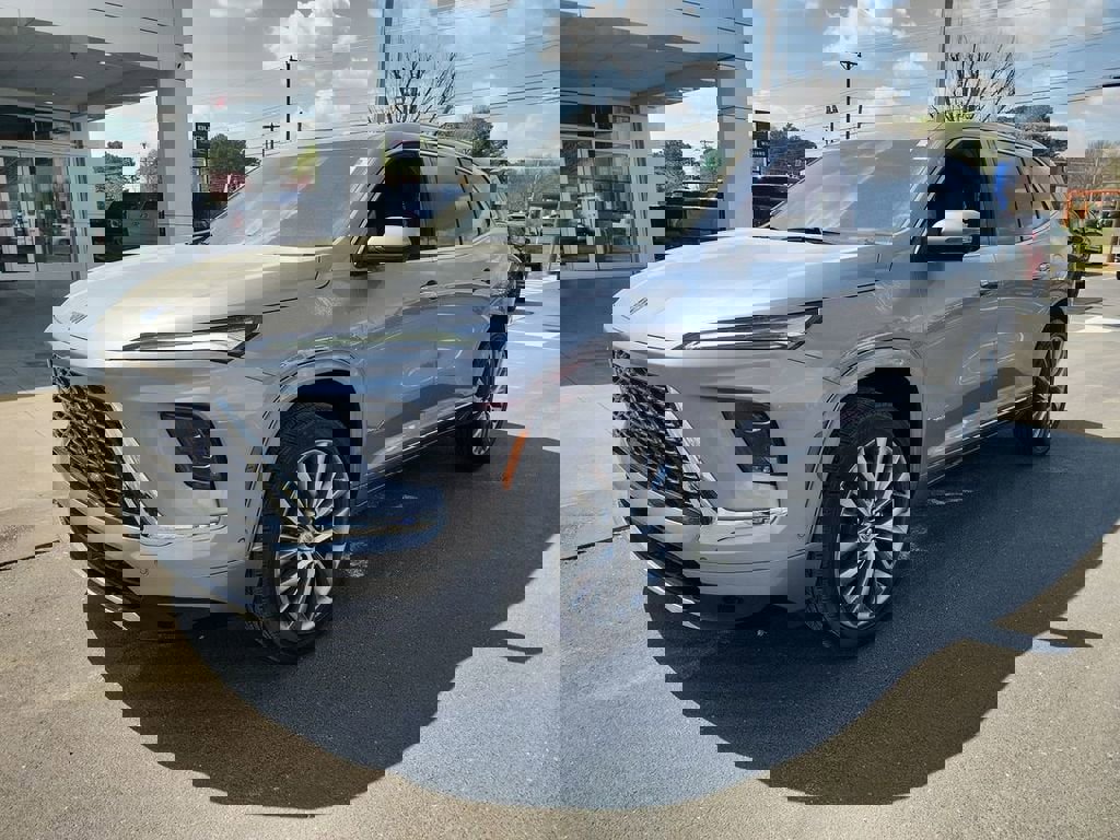 Certified 2025 Buick Enclave Avenir w/ Super Cruise Package image 4