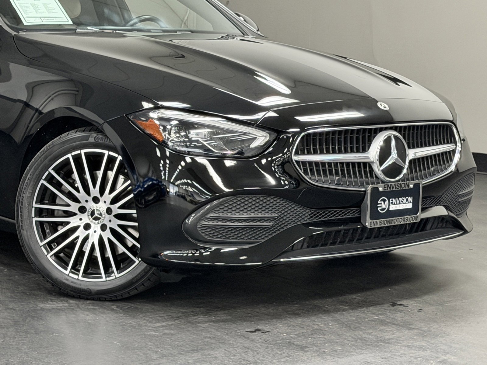 Used 2022 Mercedes-Benz C 300 Sedan image 3