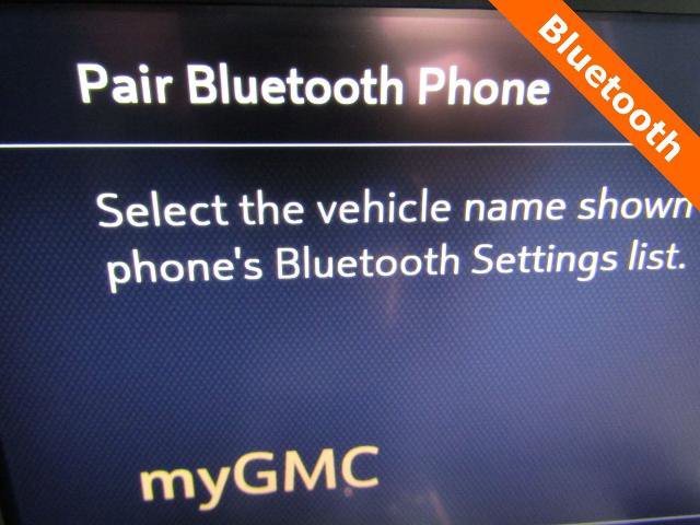 Used 2023 GMC Acadia SLT w/ Technology Package FWD image 17