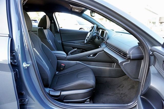 New 2026 Hyundai Elantra Sport FWD image 14